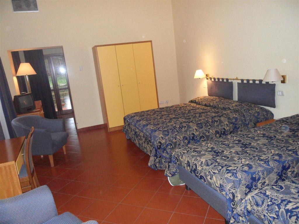 Hotel La Vedetta Livorno Exteriör bild