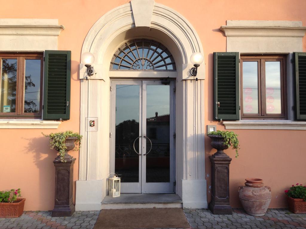Hotel La Vedetta Livorno Exteriör bild