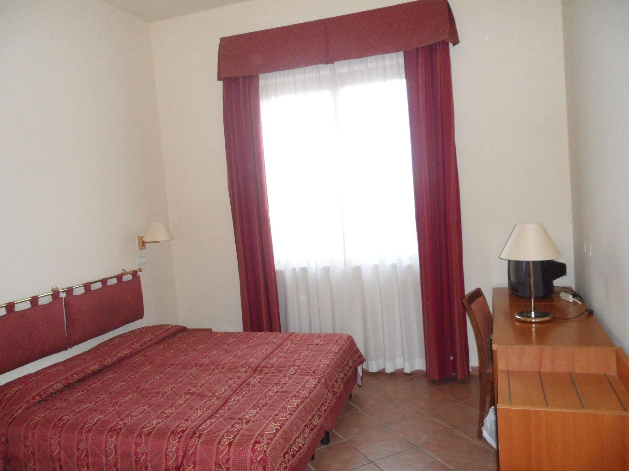 Hotel La Vedetta Livorno Exteriör bild